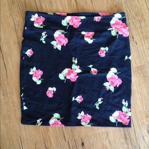 Floral print mini skirt